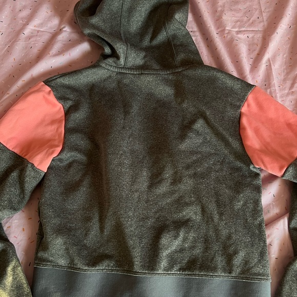 Girls NIKE DRY FIT HOODIE - Picture 2 of 4
